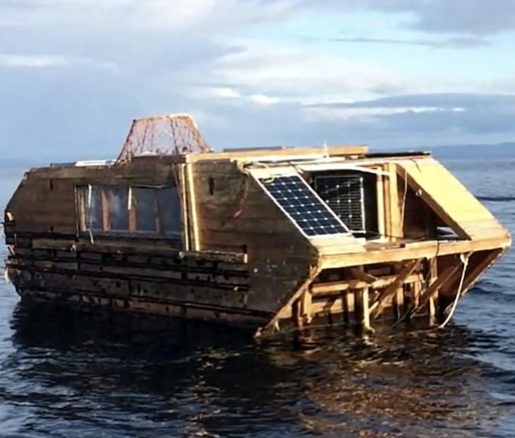 abandoned boat washed up on the Irish coast