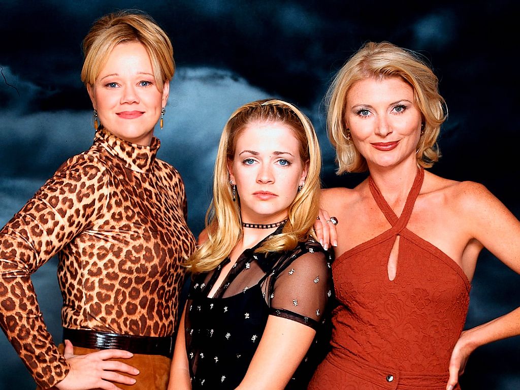 Where Are They Now The Cast Of Sabrina The Teenage Witch Obsev