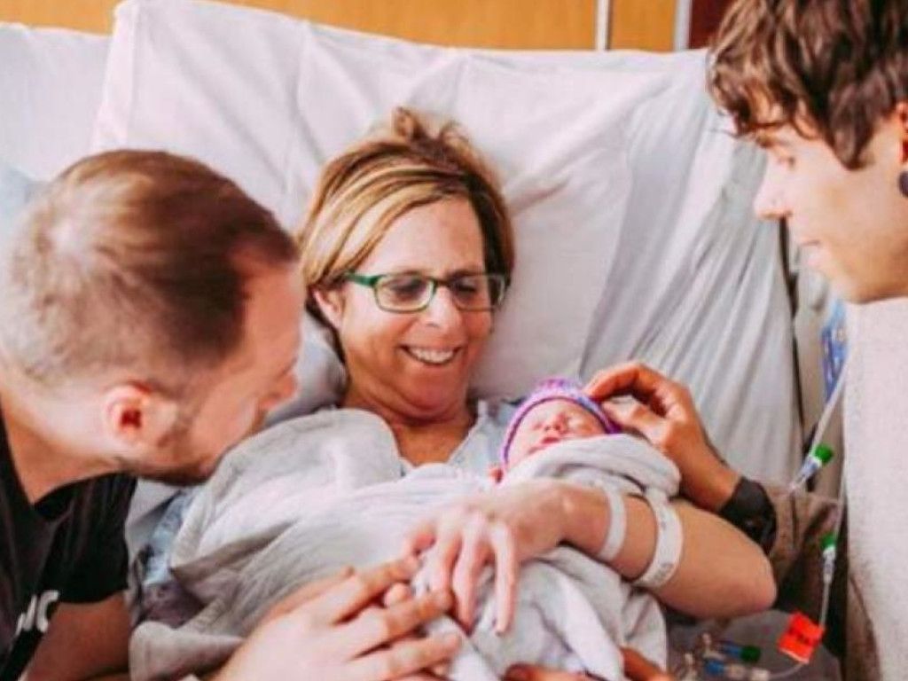 61 Year Old Woman Gave Birth To Her Own Granddaughter Thanks To Modern Medicine Obsev