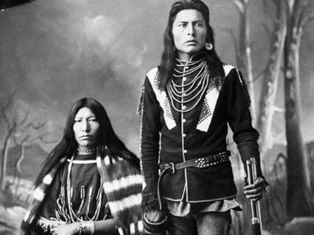 Коренное население северной америки эскимосы и индейцы. Коренное население Канады. Индейцы Канады. Северные индейцы Канады. Индейцы Канады 19 века.