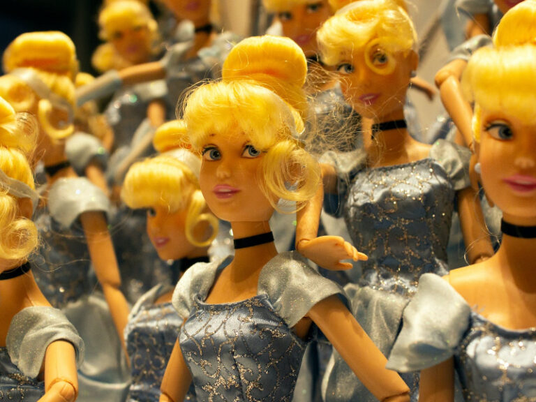 Strict Rules Disney Characters Have To Follow Page 12 Obsev