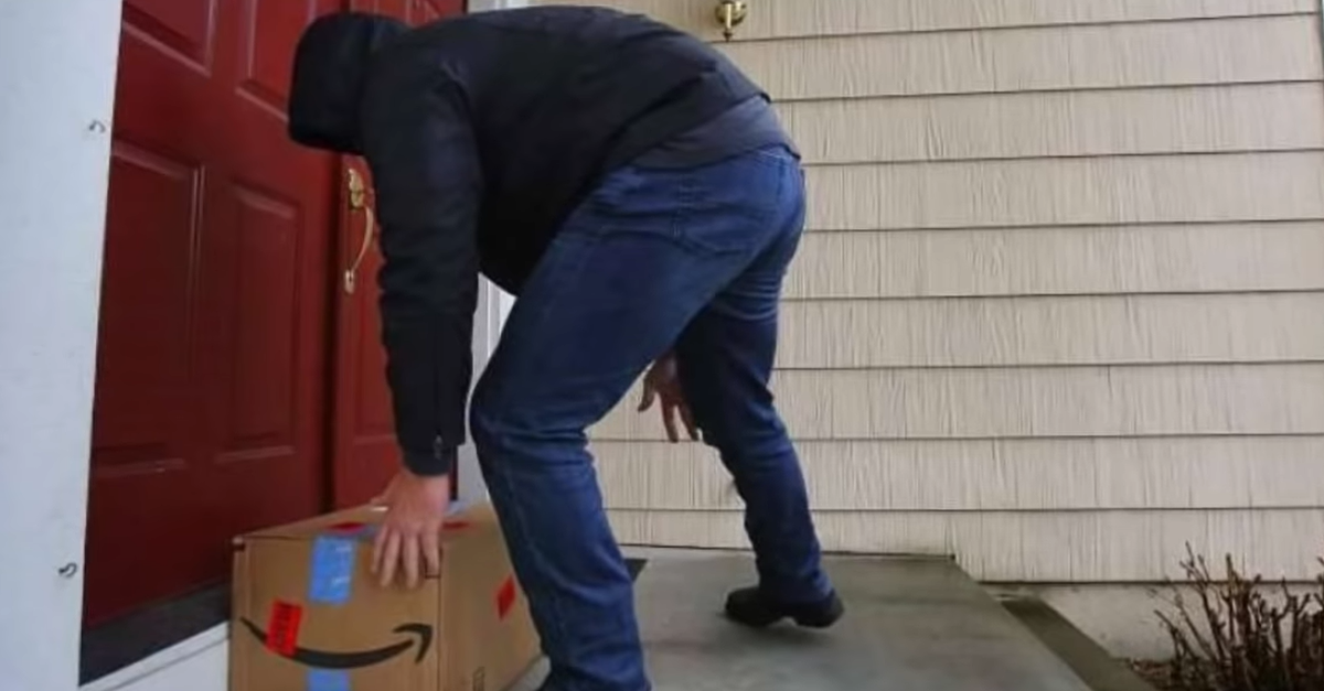Navy Seal Sick Of Porch Pirates Builds The Perfect Trap Navy SEAL Sick Of Porch Pirates Builds The Perfect Trap – Page 3 – Obsev