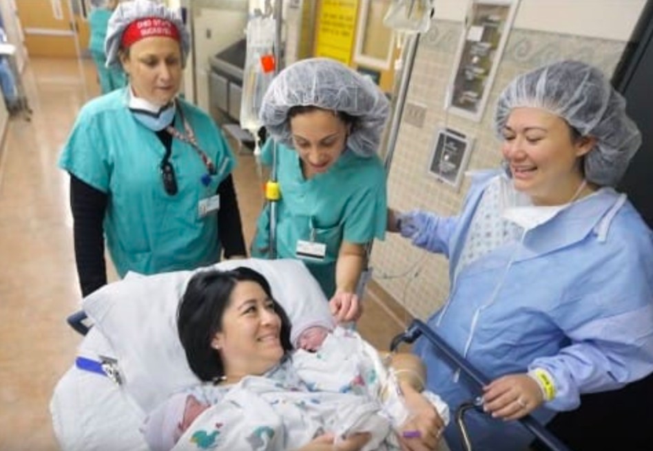 Twin Sisters Ignore Doctor's Advice And Give Birth To Twins On The Same Day