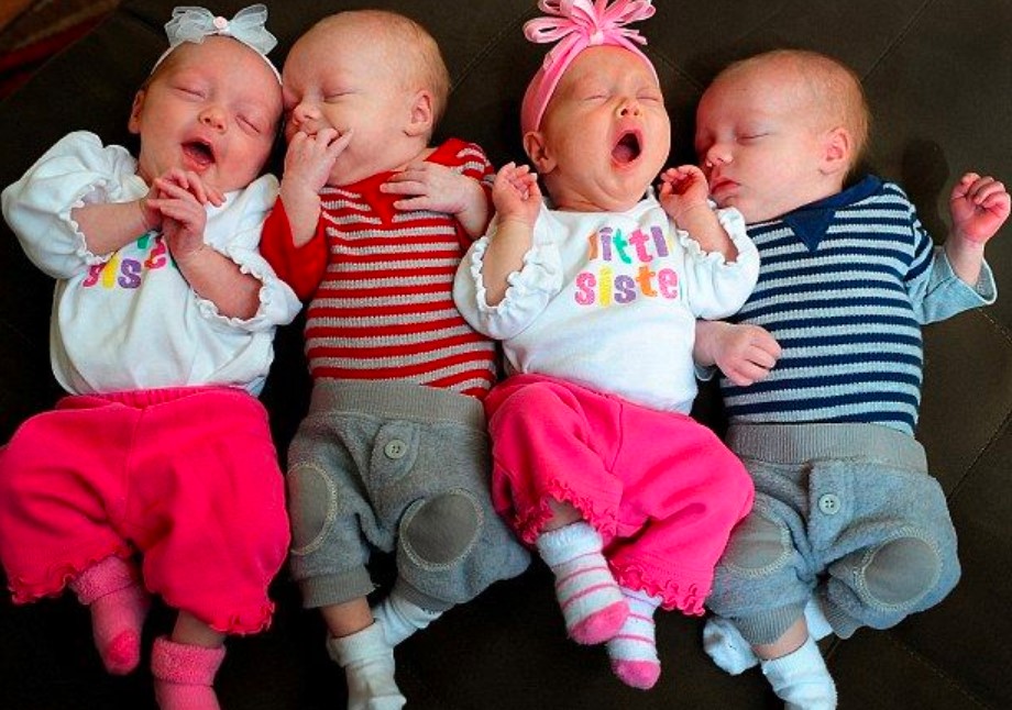 Twin Sisters Ignore Doctor's Advice And Give Birth To Twins On The Same Day