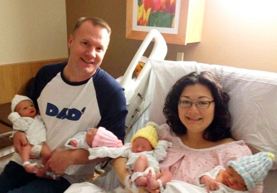 Twin Sisters Ignore Doctor's Advice And Give Birth To Twins On The Same Day