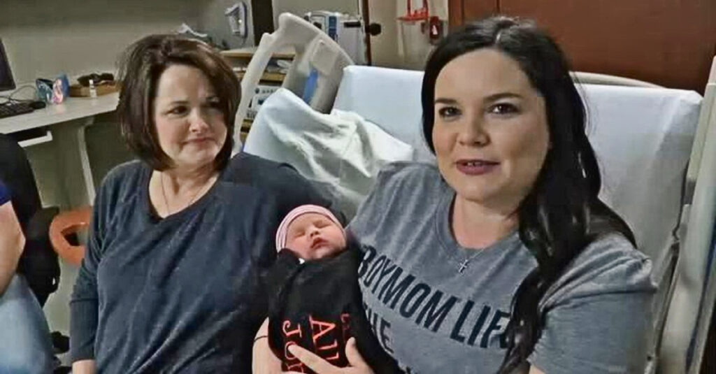 Twin Sisters Ignore Doctor's Advice And Give Birth To Twins On The Same Day