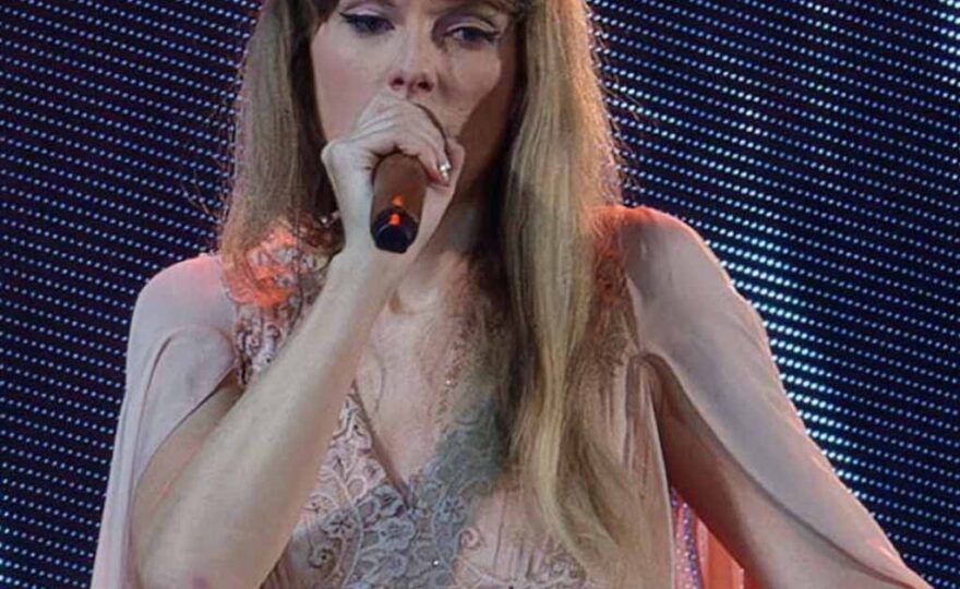 Taylor Swift performing in concert