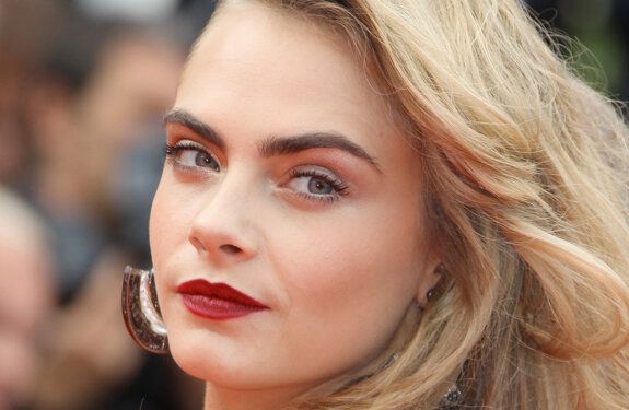 Cara Delevingne Concerning Airport Photos Lead to Rehab